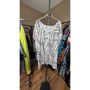 Size 2 up to 4x tunic or knee length dress